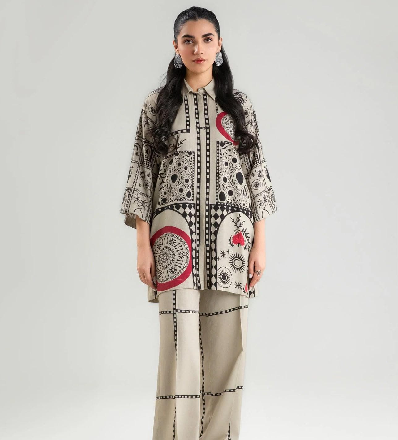 Dananeer Geometric Arch Shamooz Silk Suit