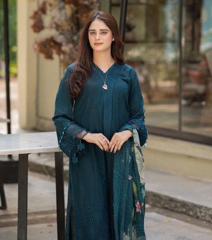 Chicken Kari Embroidered Lawn - Zellbury